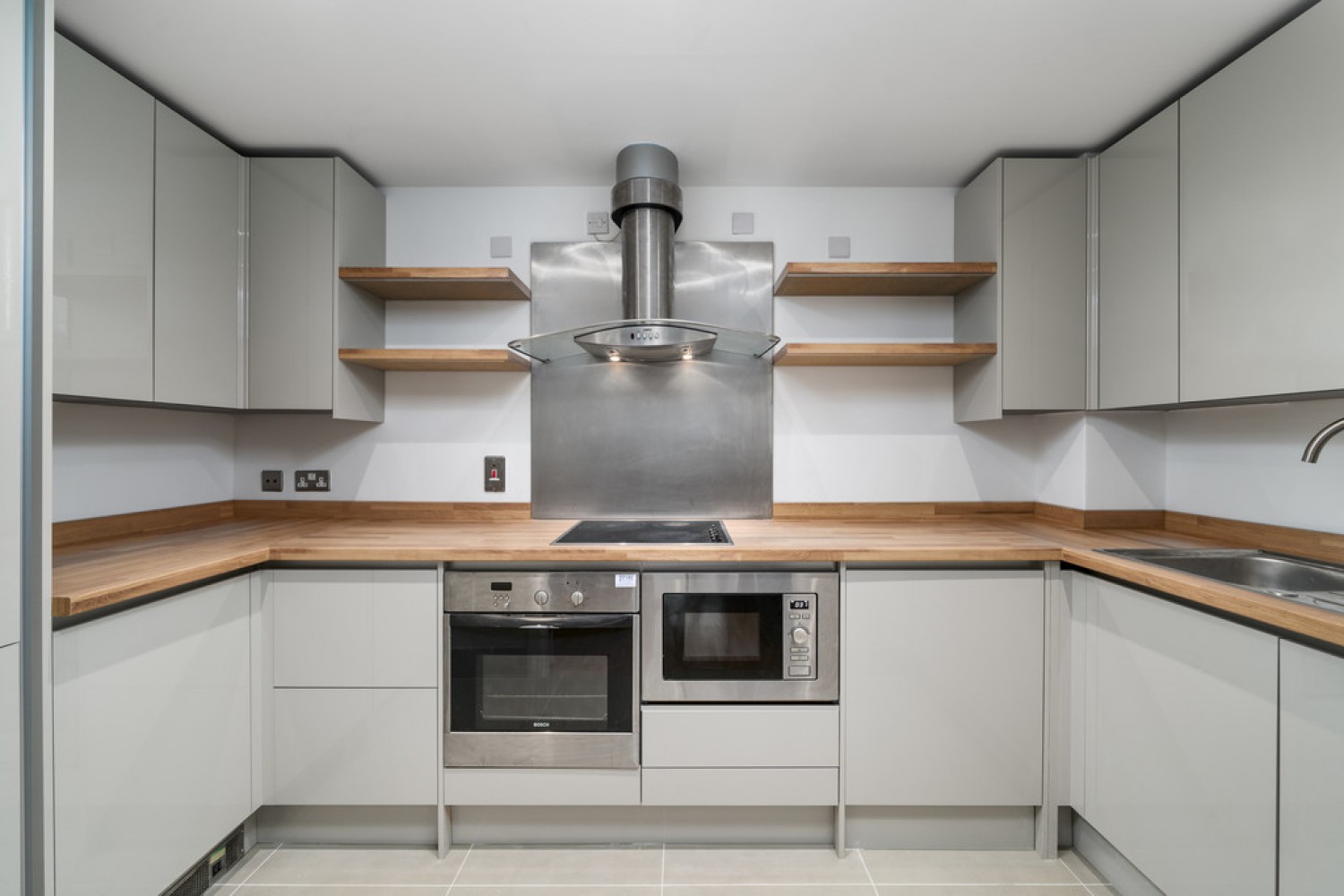 2 bedroom Flat for Letting St George Wharf, Vauxhall