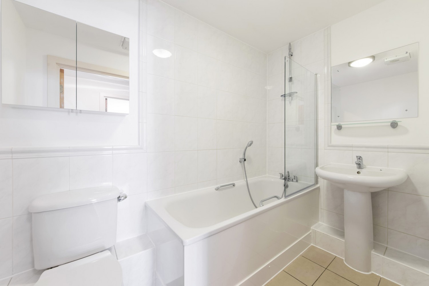 2 bedroom Flat for Letting St George Wharf, Vauxhall