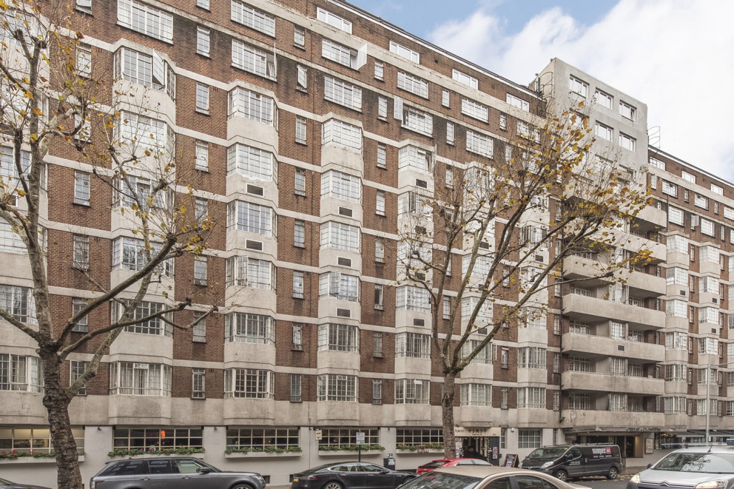 Chelsea Cloisters, Sloane Avenue