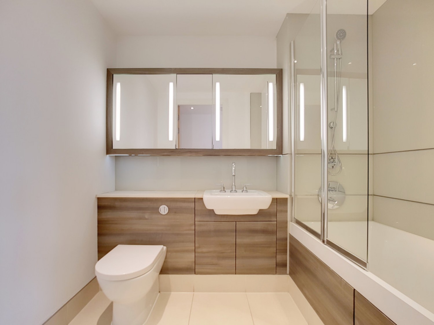 2 bedroom Flat for Letting Spinnaker House, Battersea Reach