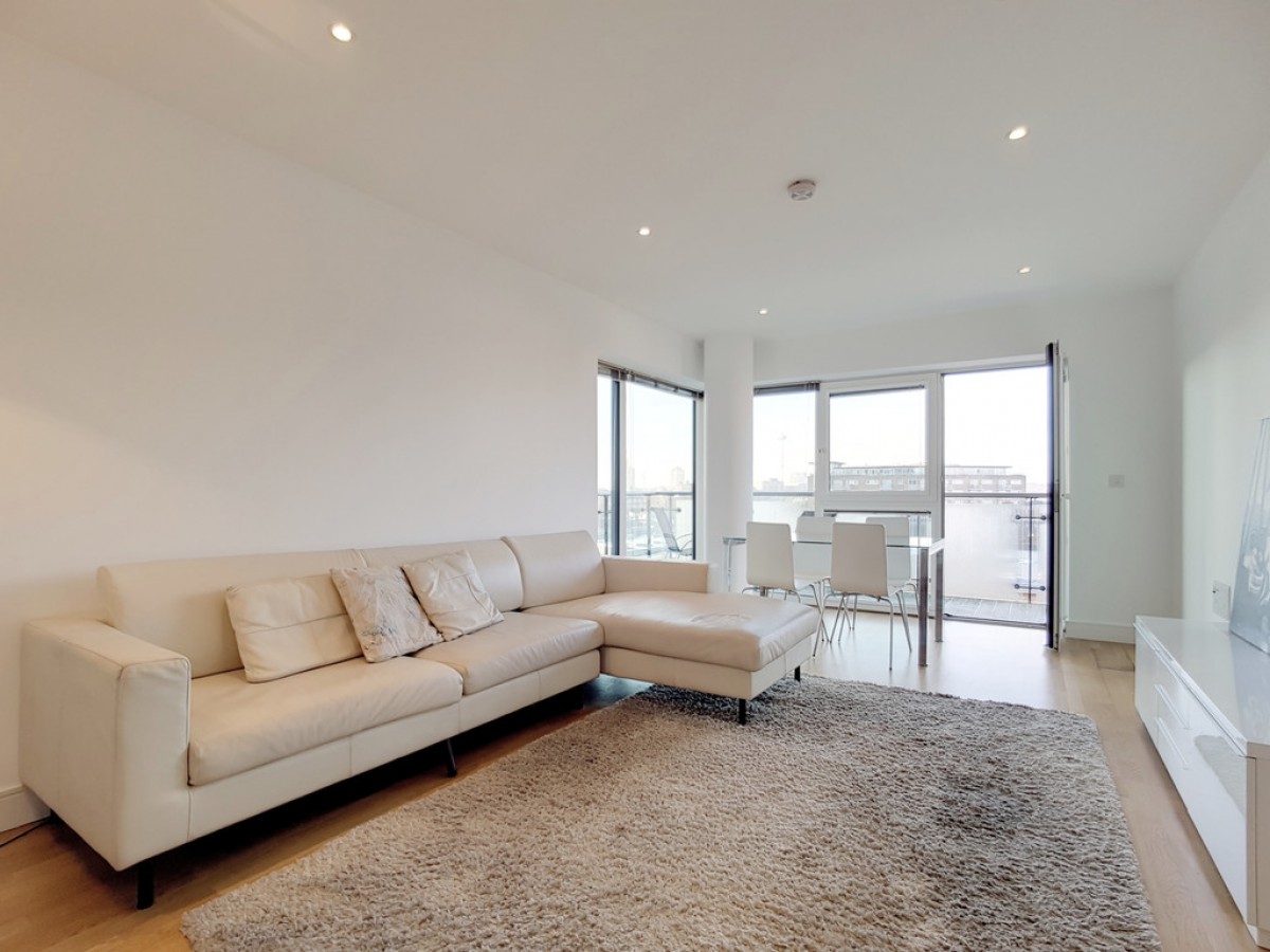 Spinnaker House, Battersea Reach