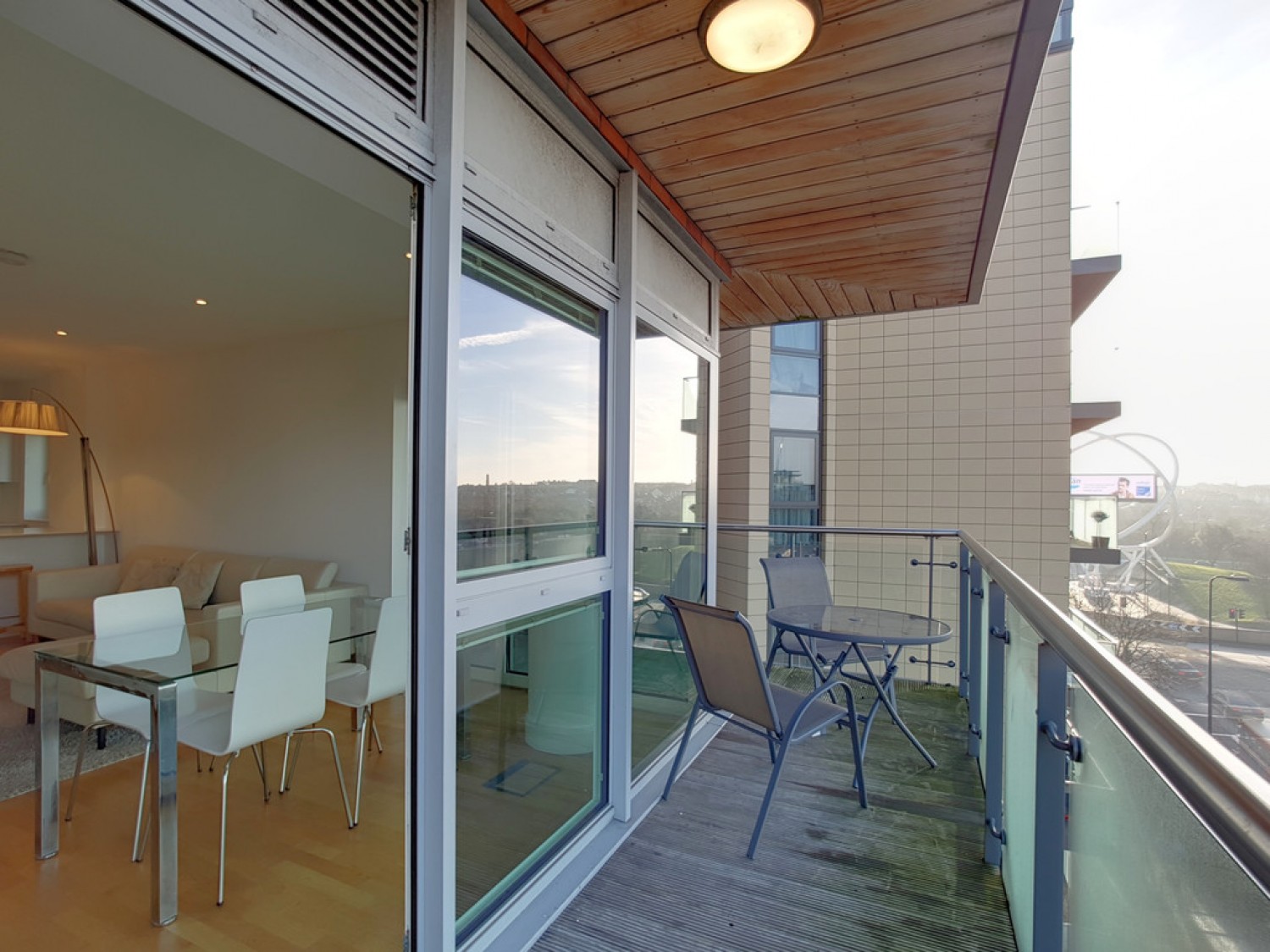 2 bedroom Flat for Letting Spinnaker House, Battersea Reach