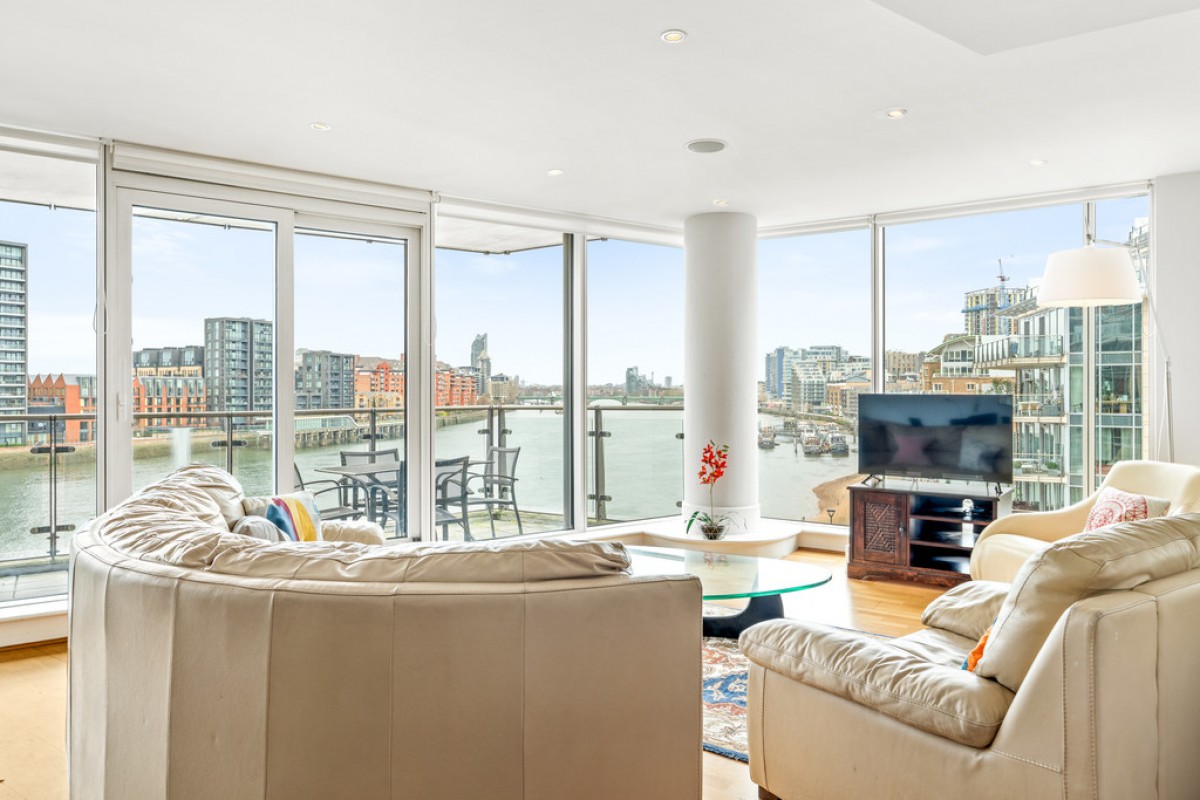 Commodore House, Battersea Reach