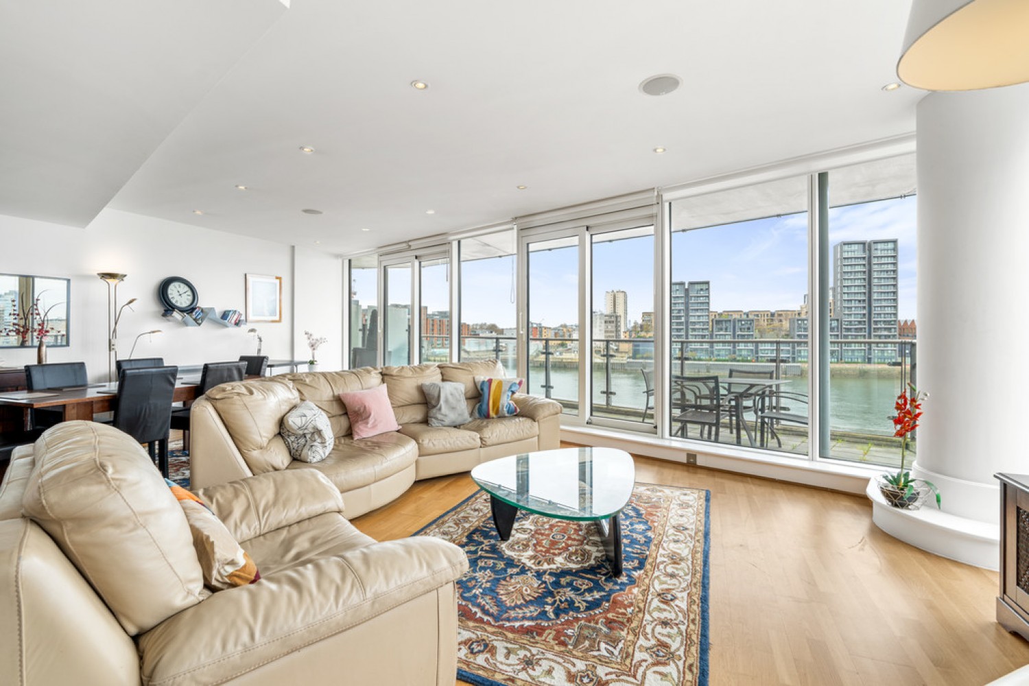 3 bedroom Flat for Letting Commodore House, Battersea Reach