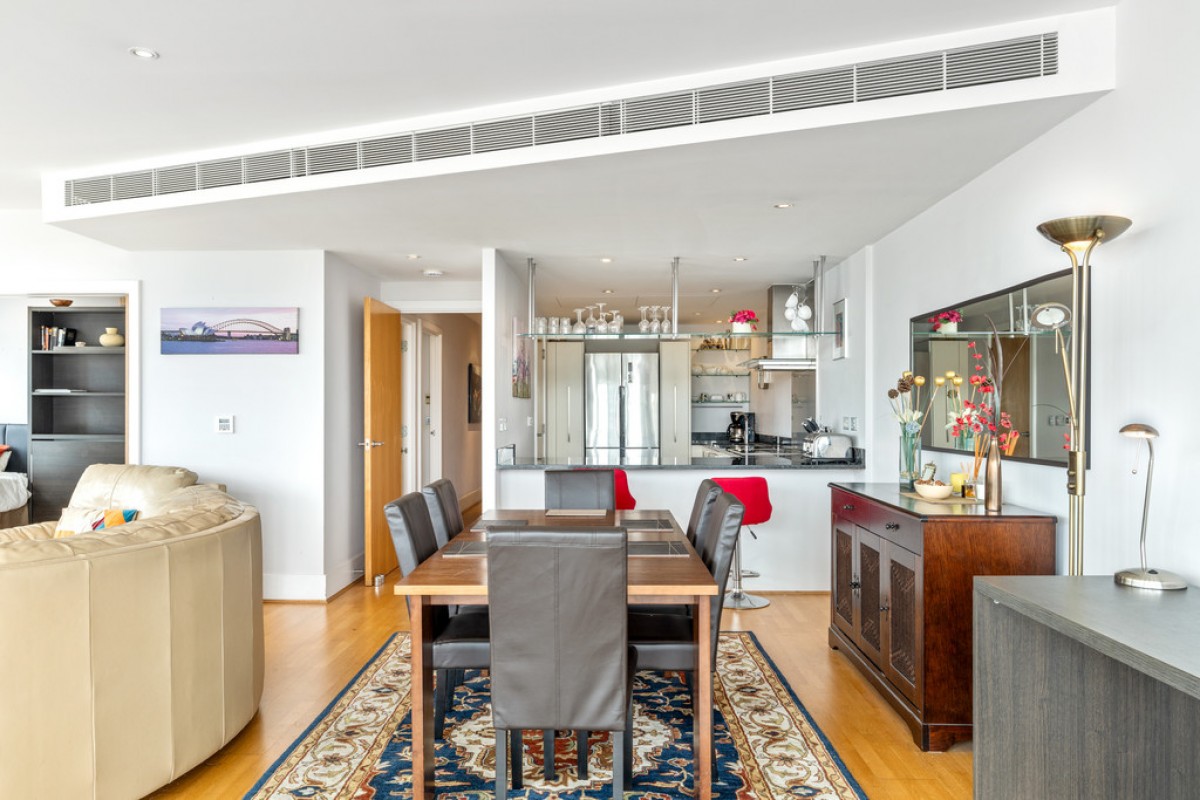 Commodore House, Battersea Reach