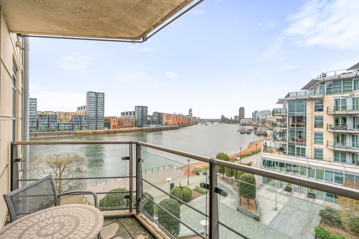 Commodore House, Battersea Reach