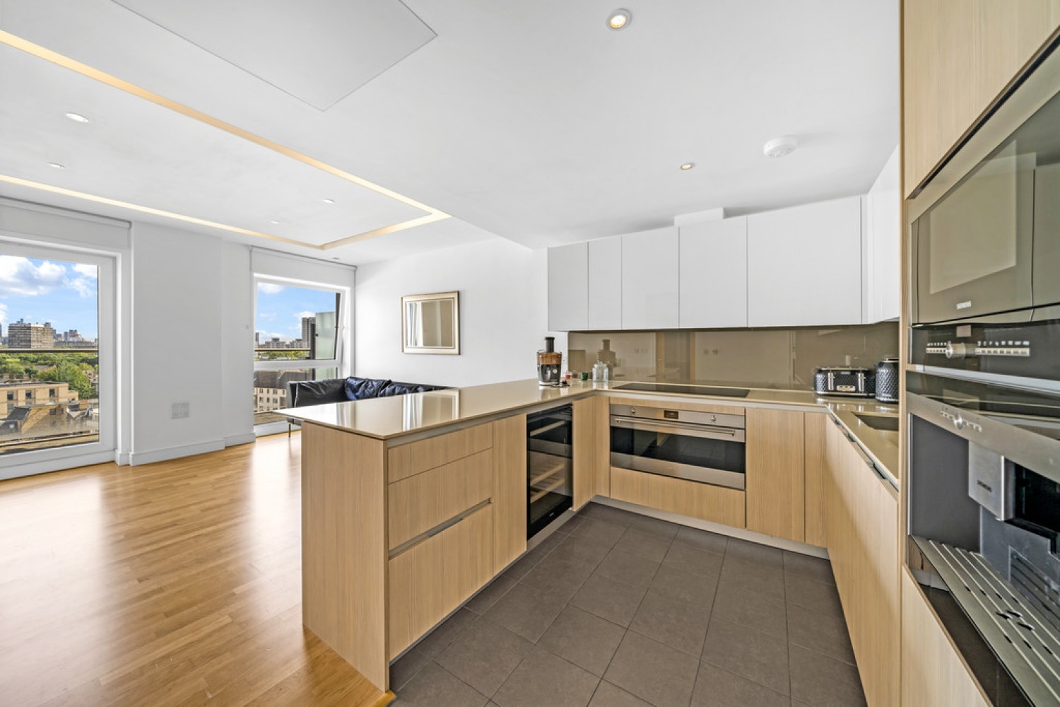 2 bedroom Flat for Letting Flotilla House, Battersea Reach