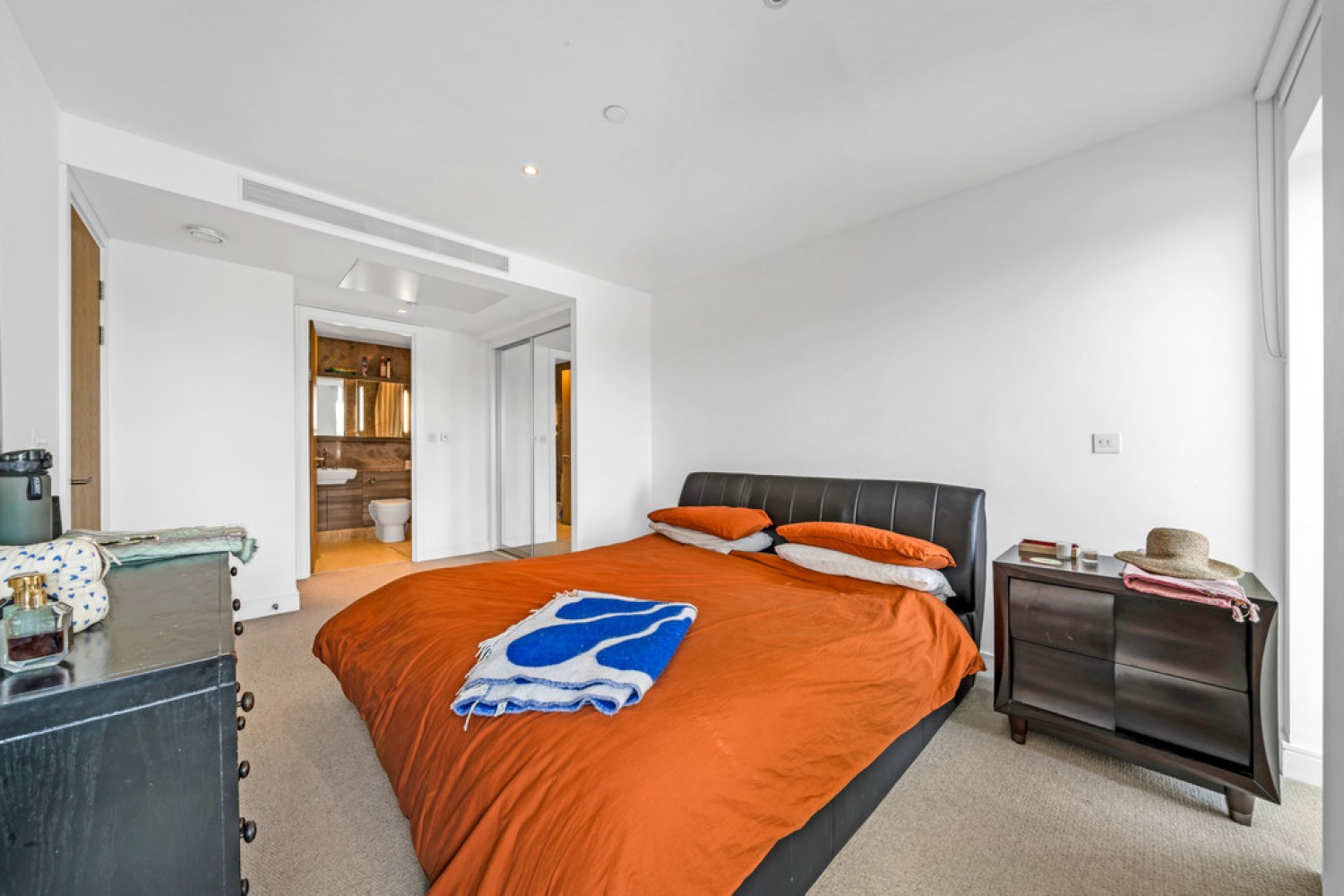 2 bedroom Flat for Letting Flotilla House, Battersea Reach