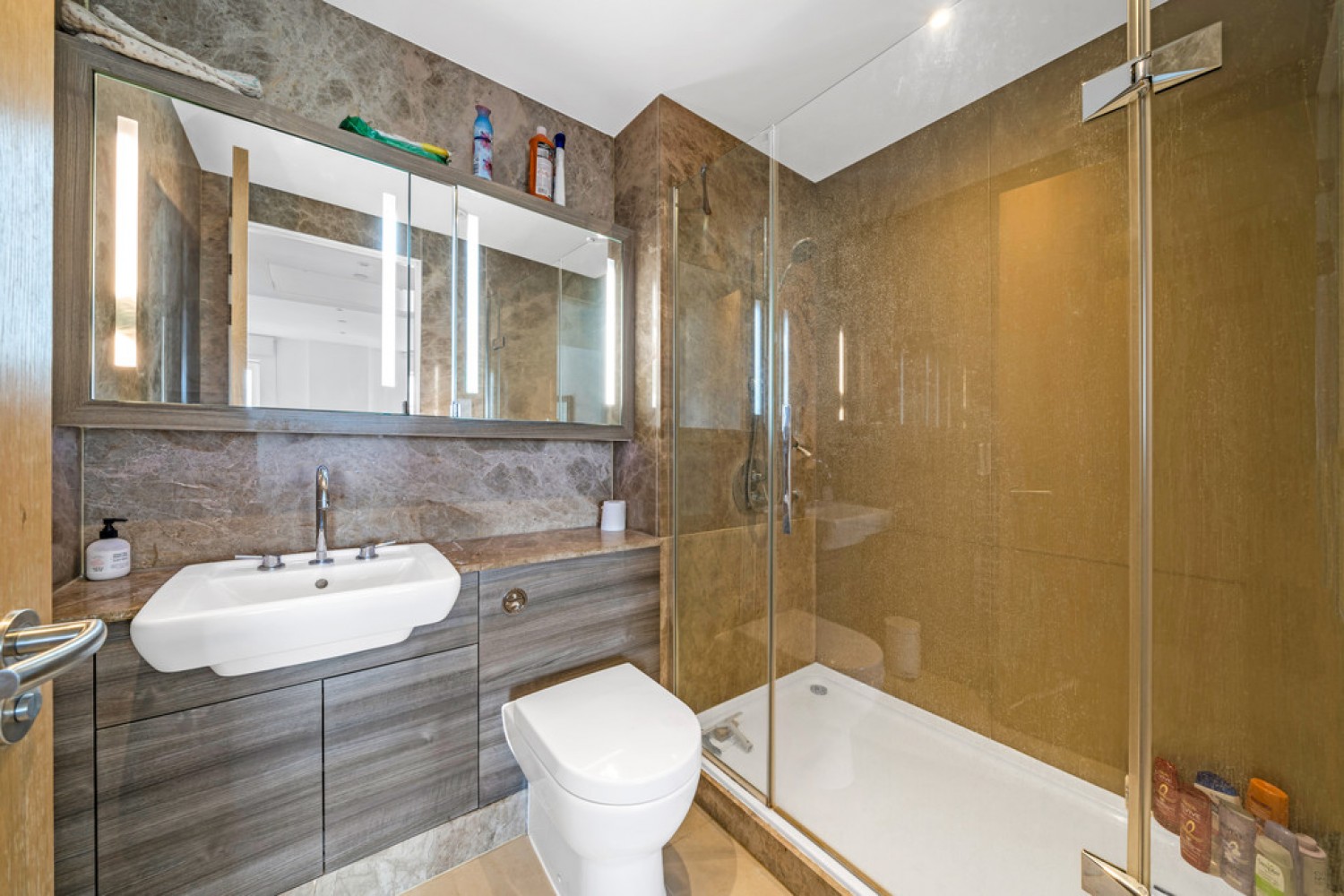2 bedroom Flat for Letting Flotilla House, Battersea Reach