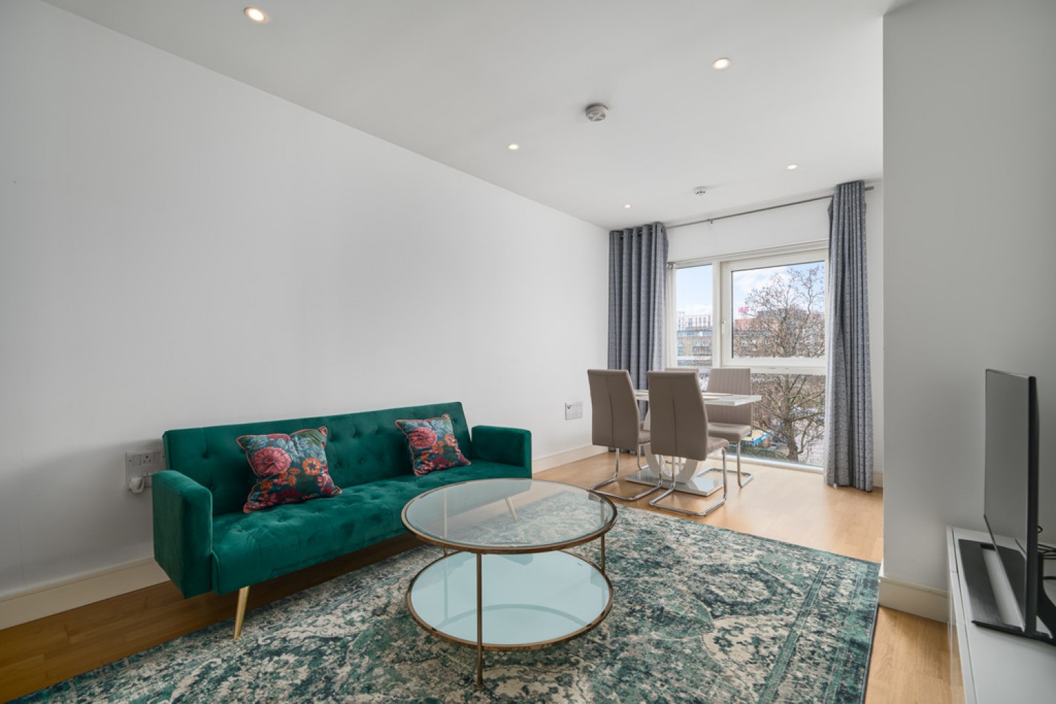 Spinnaker House, Battersea Reach