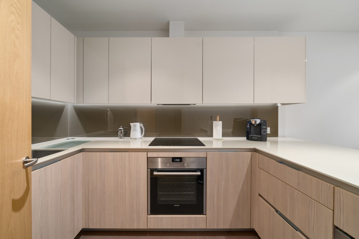 Spinnaker House, Battersea Reach