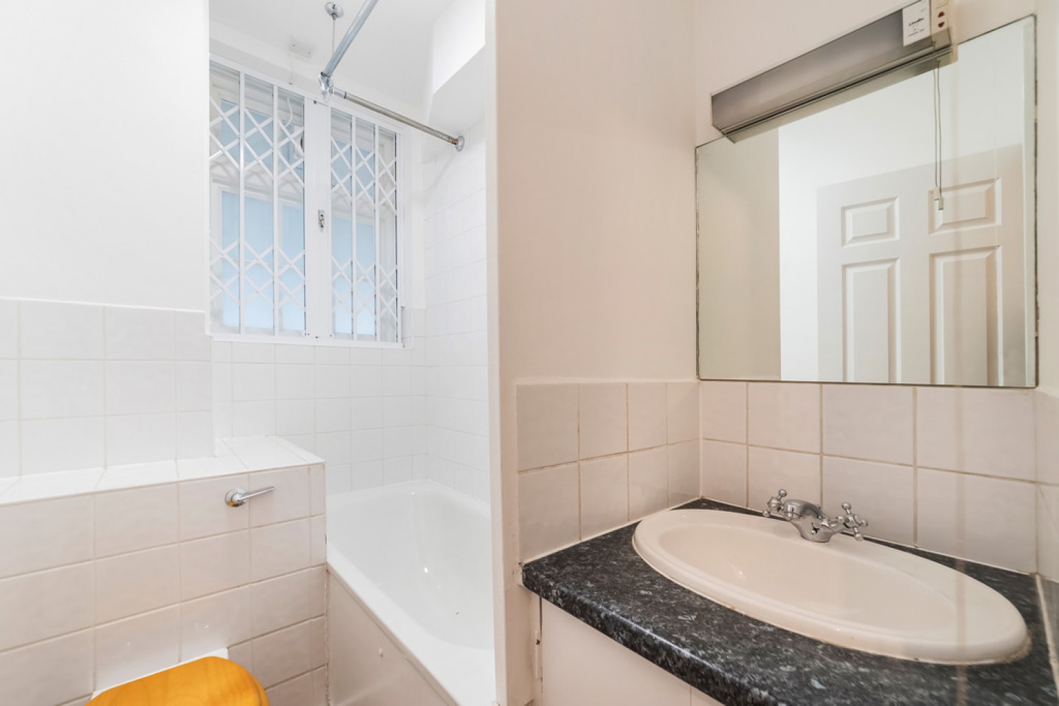 0 bedroom Flat in Park Walk, Chelsea