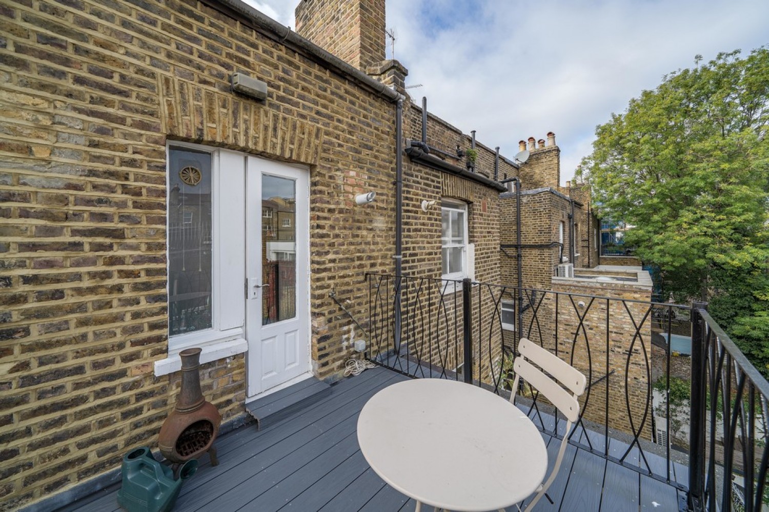 2 bedroom Flat for Letting Finborough Road, Chelsea