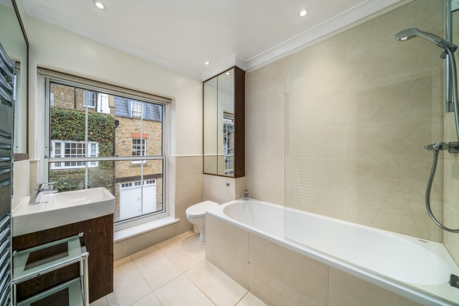 2 bedroom House for Letting Coleherne Mews, Chelsea