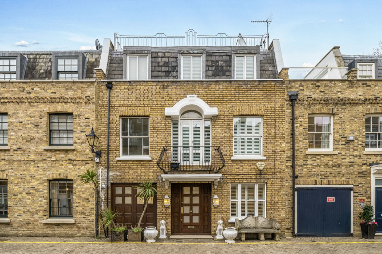 2 bedroom House for Letting Coleherne Mews, Chelsea