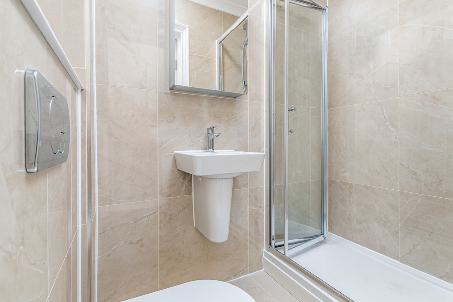 0 bedroom Flat for Letting Courtfield Gardens, South Kensington