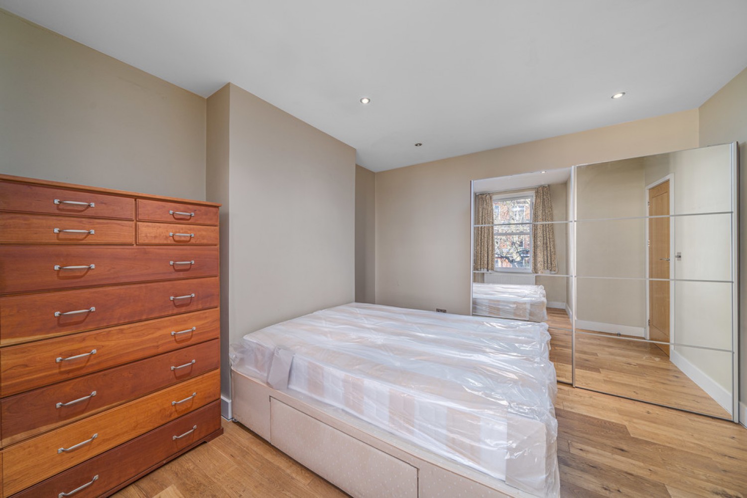 Cremorne Mansions, Chelsea