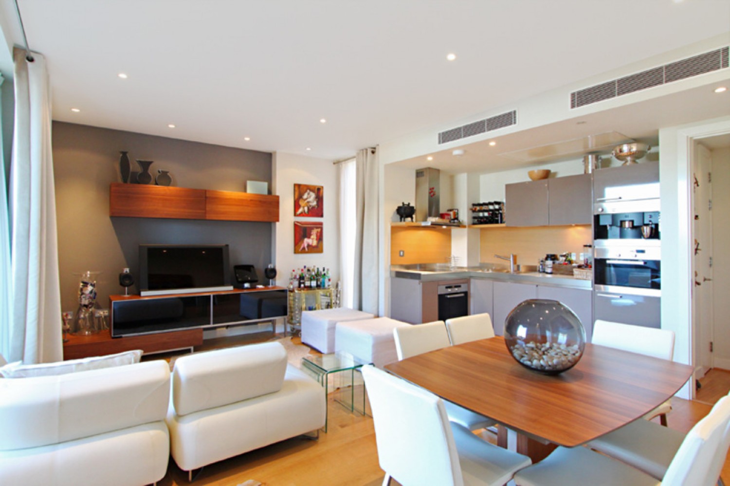 2 bedroom Flat for Letting Hirst Court, Grosvenor Waterside