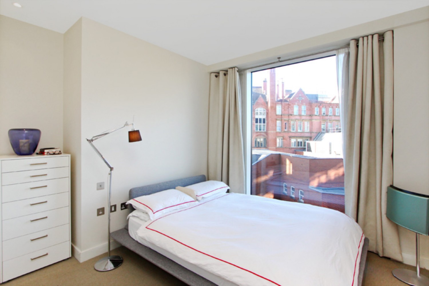 2 bedroom Flat for Letting Hirst Court, Grosvenor Waterside