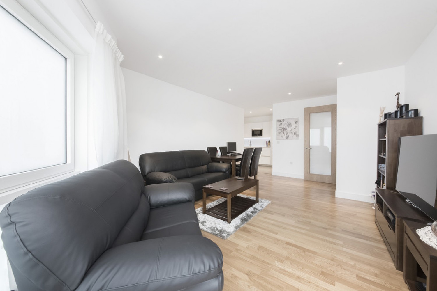 2 bedroom Flat in Flotilla House, Battersea Reach