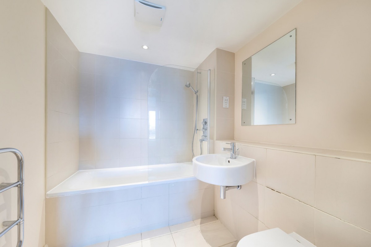 Falcon Wharf, Battersea