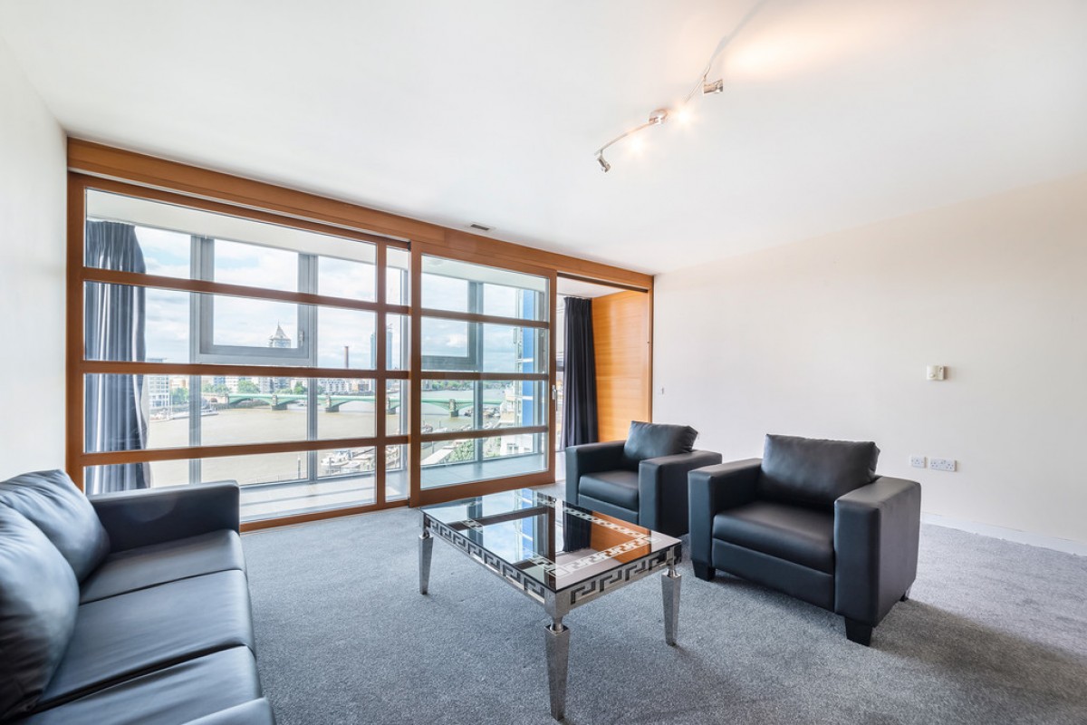 Falcon Wharf, Battersea