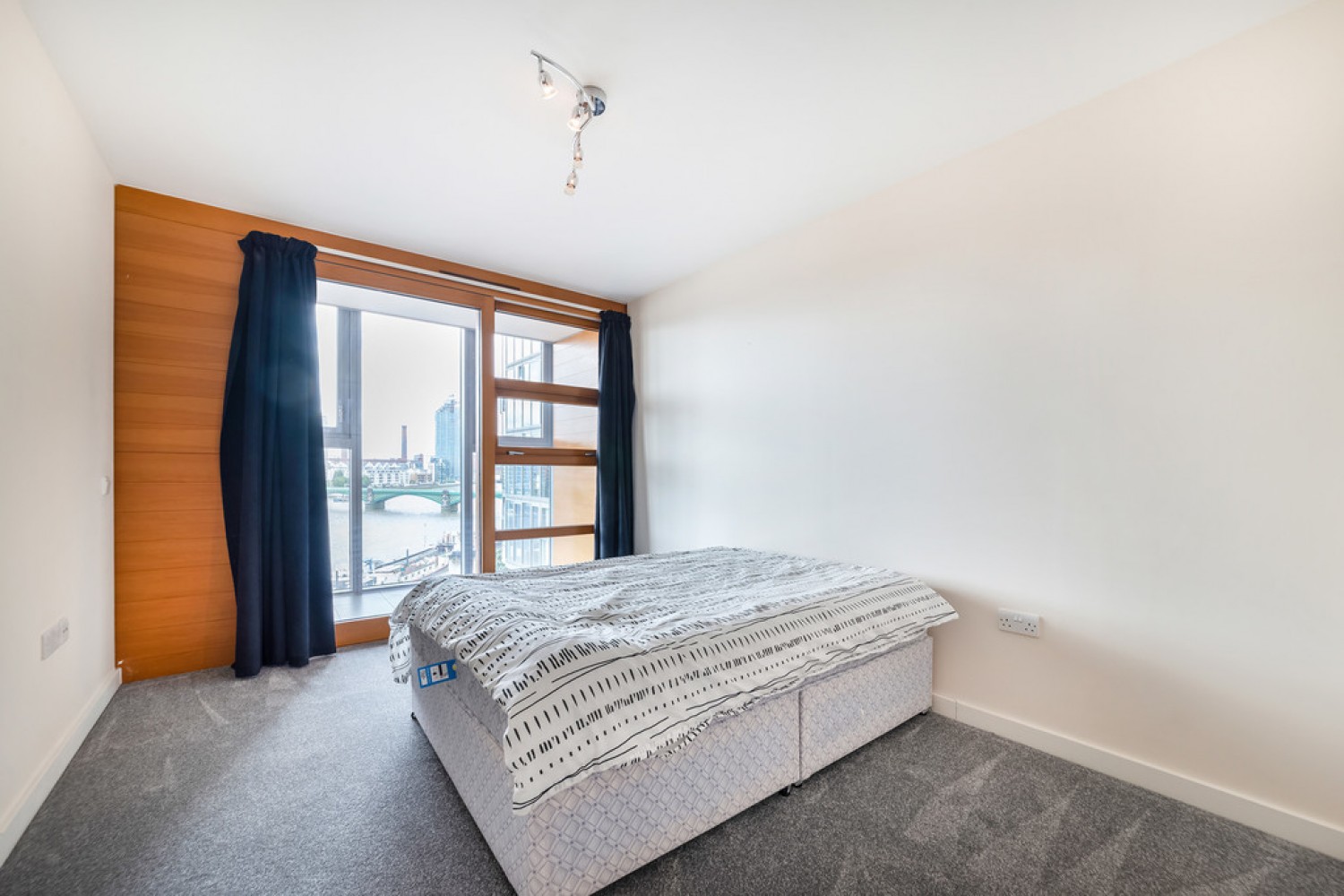 2 bedroom Flat for Letting Falcon Wharf, Battersea