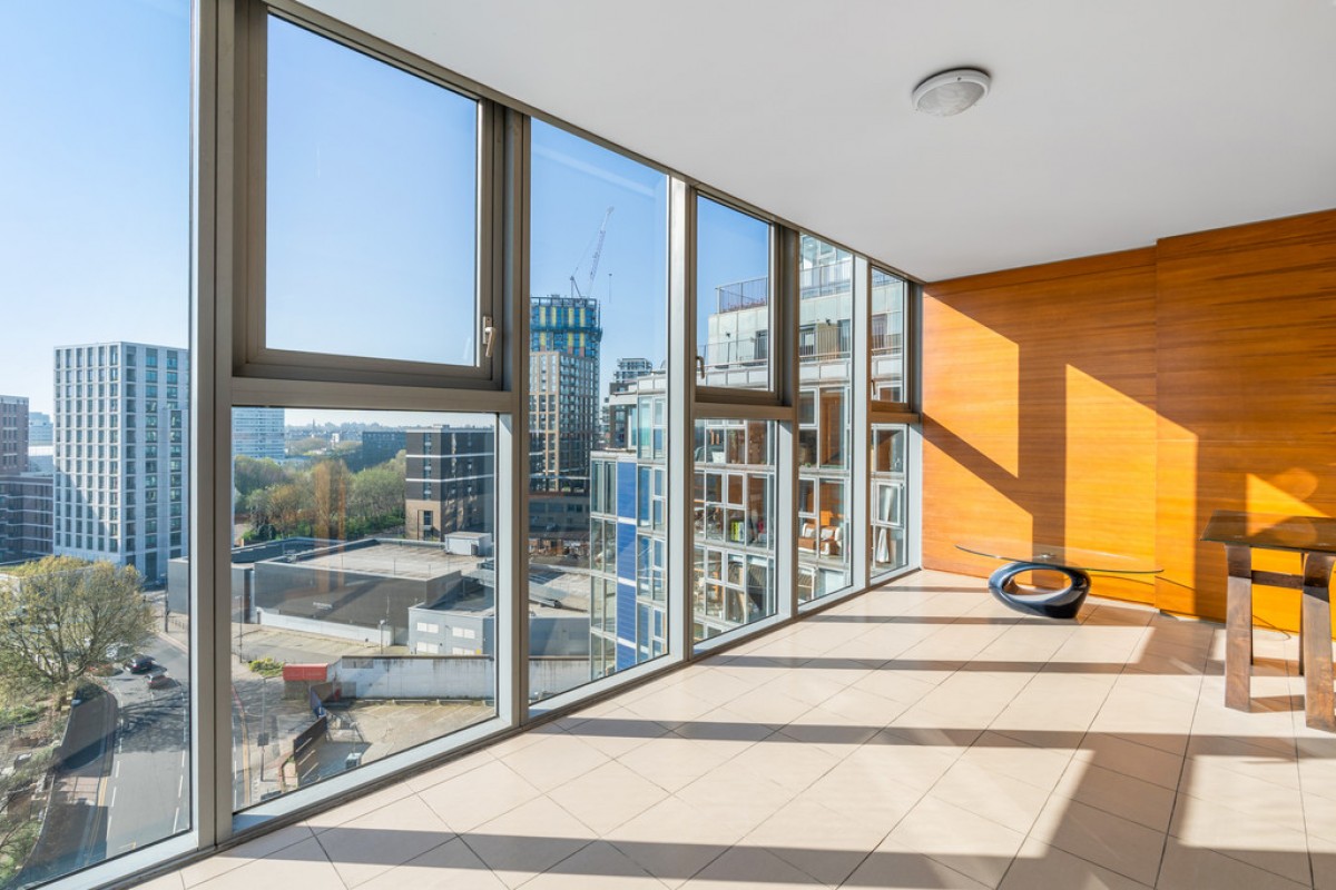 Falcon Wharf, Battersea