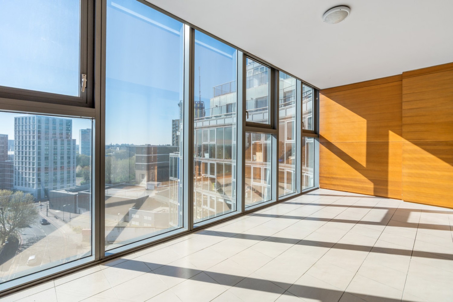 2 bedroom Flat for Letting Falcon Wharf, Battersea