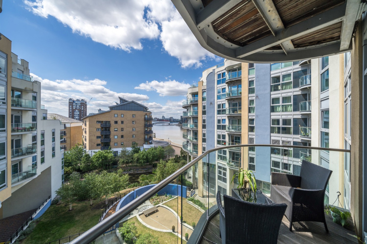 2 bedroom Flat for Letting Orbis Wharf, Bridges Wharf