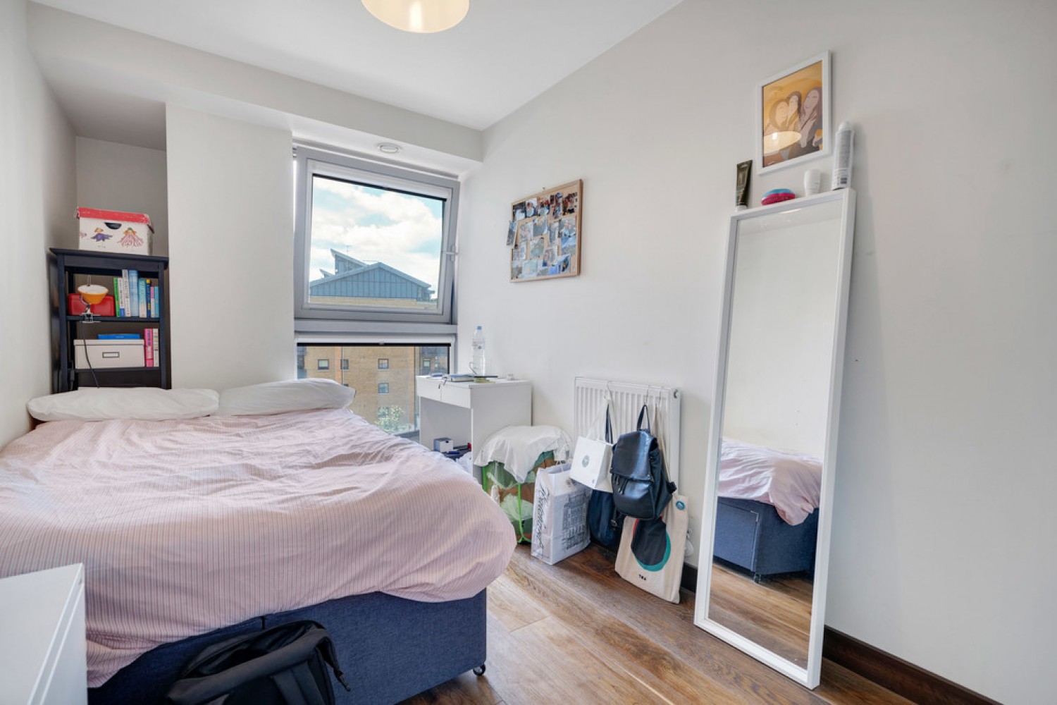 2 bedroom Flat for Letting Orbis Wharf, Bridges Wharf
