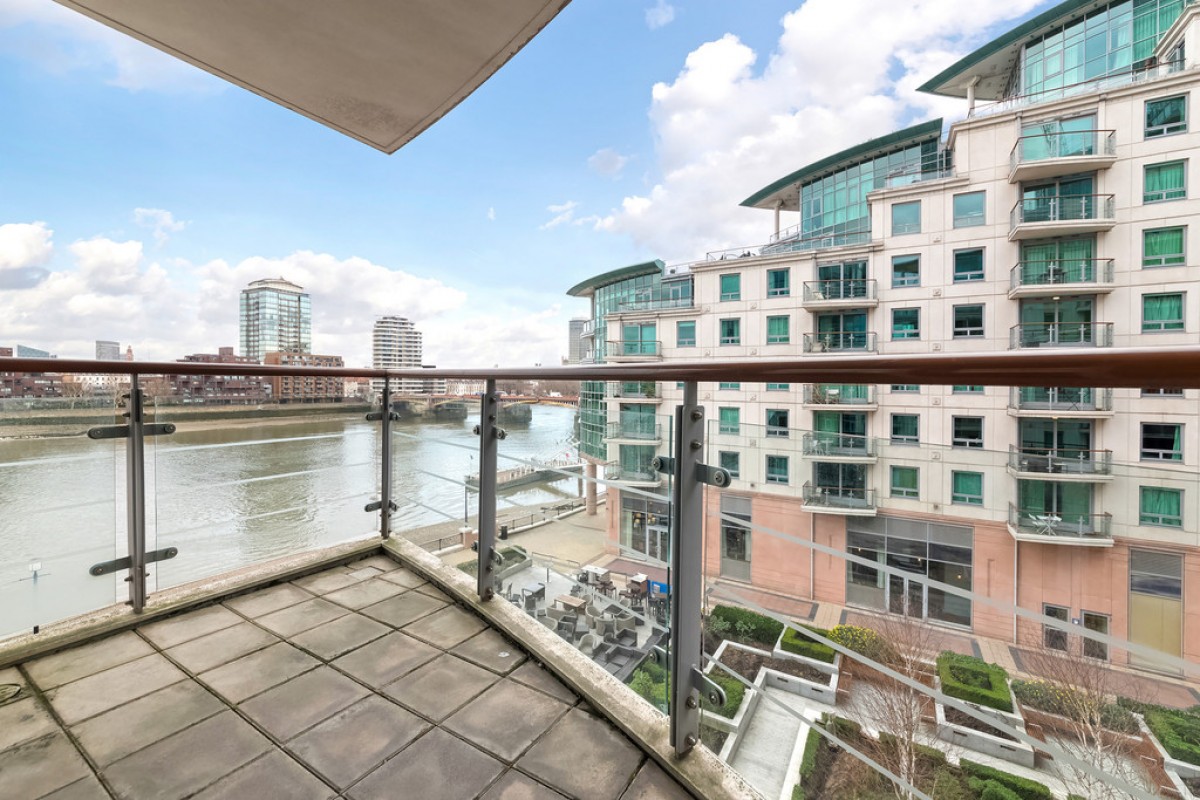 Kestrel House, St George Wharf