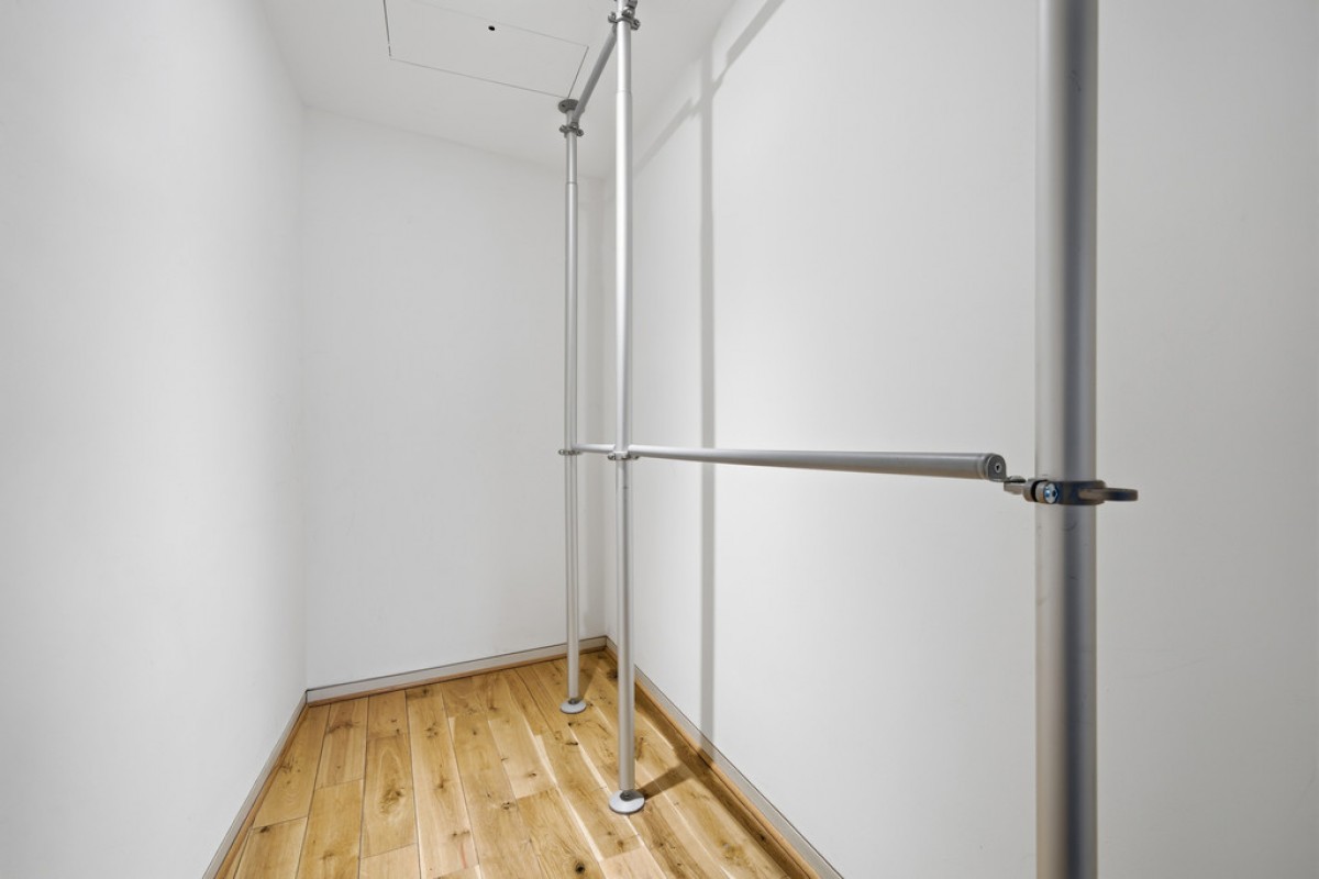 Albion Riverside, Hester Road