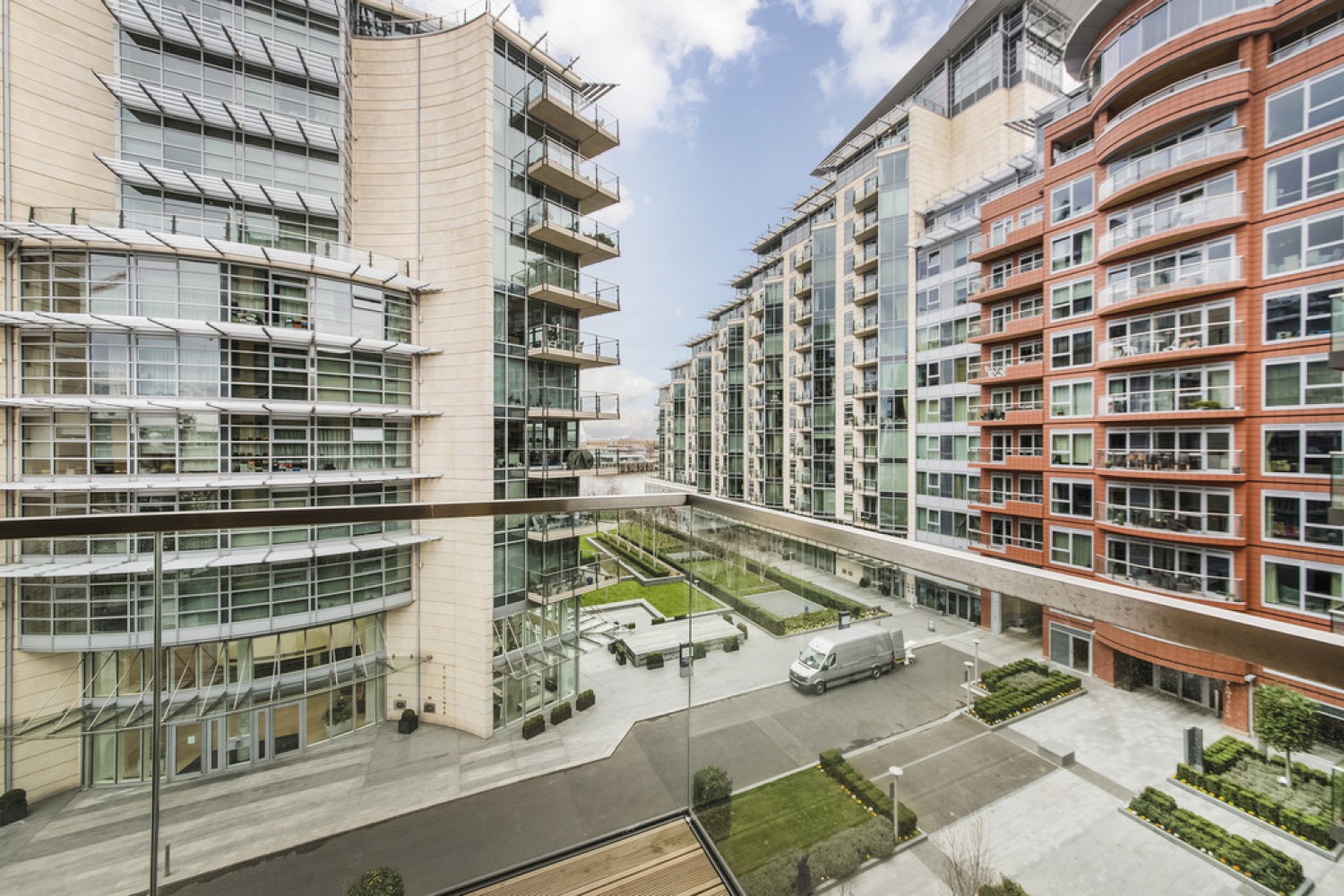 2 bedroom Flat for Letting Jasmine House, Battersea Reach