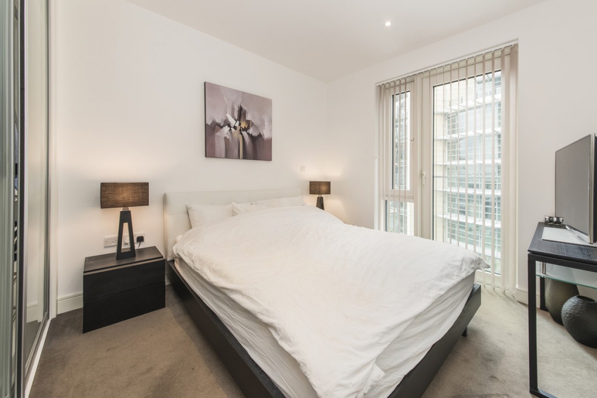 Jasmine House, Battersea Reach