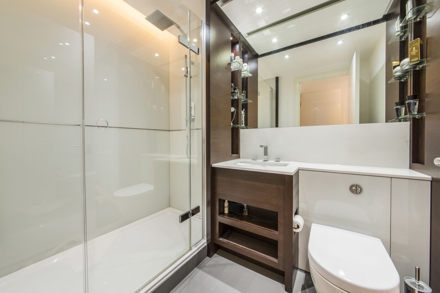 2 bedroom Flat for Letting Jasmine House, Battersea Reach