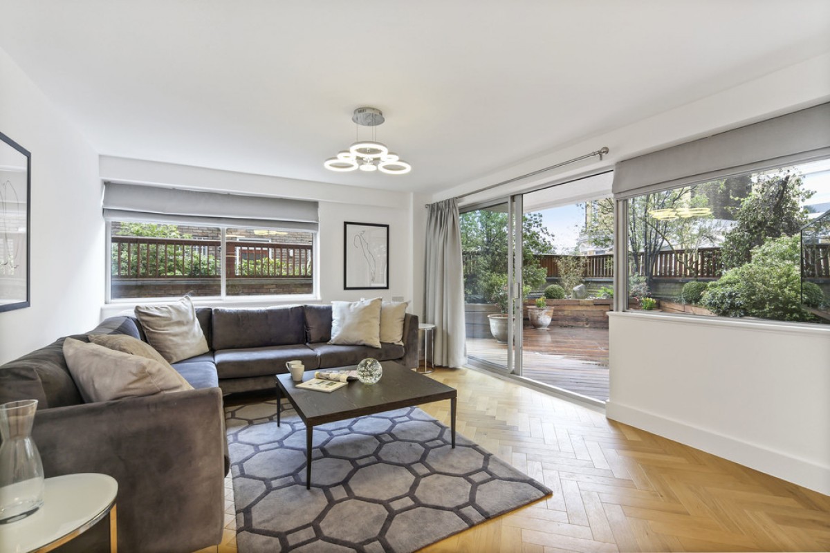 Campden Hill Road, Kensington