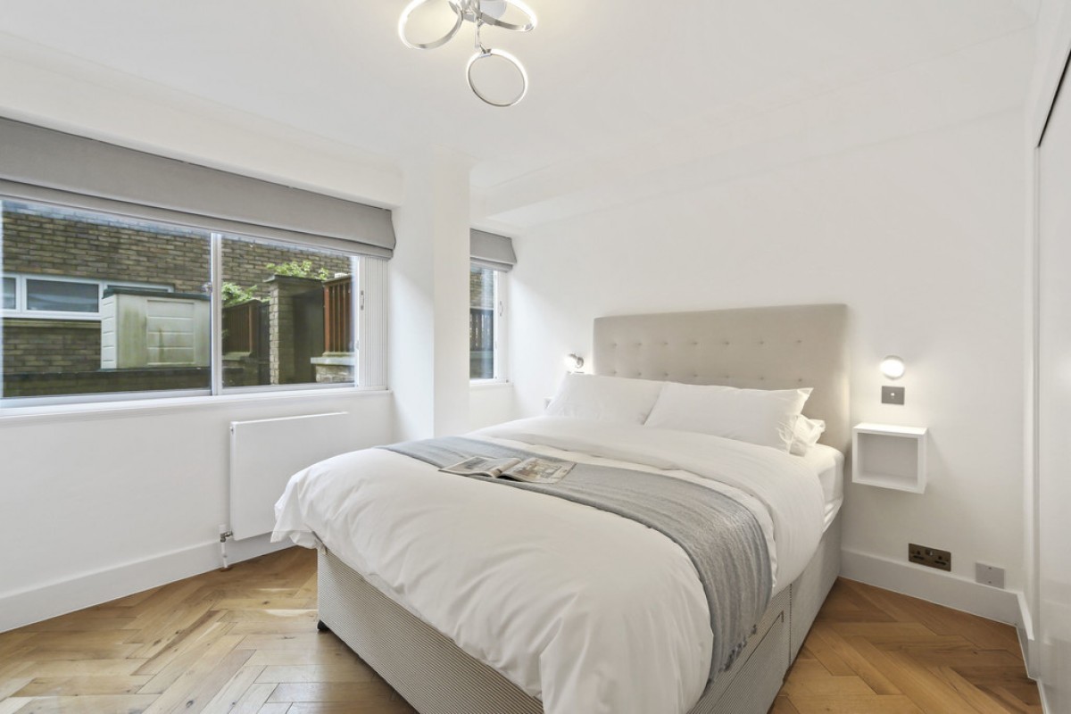 Campden Hill Road, Kensington