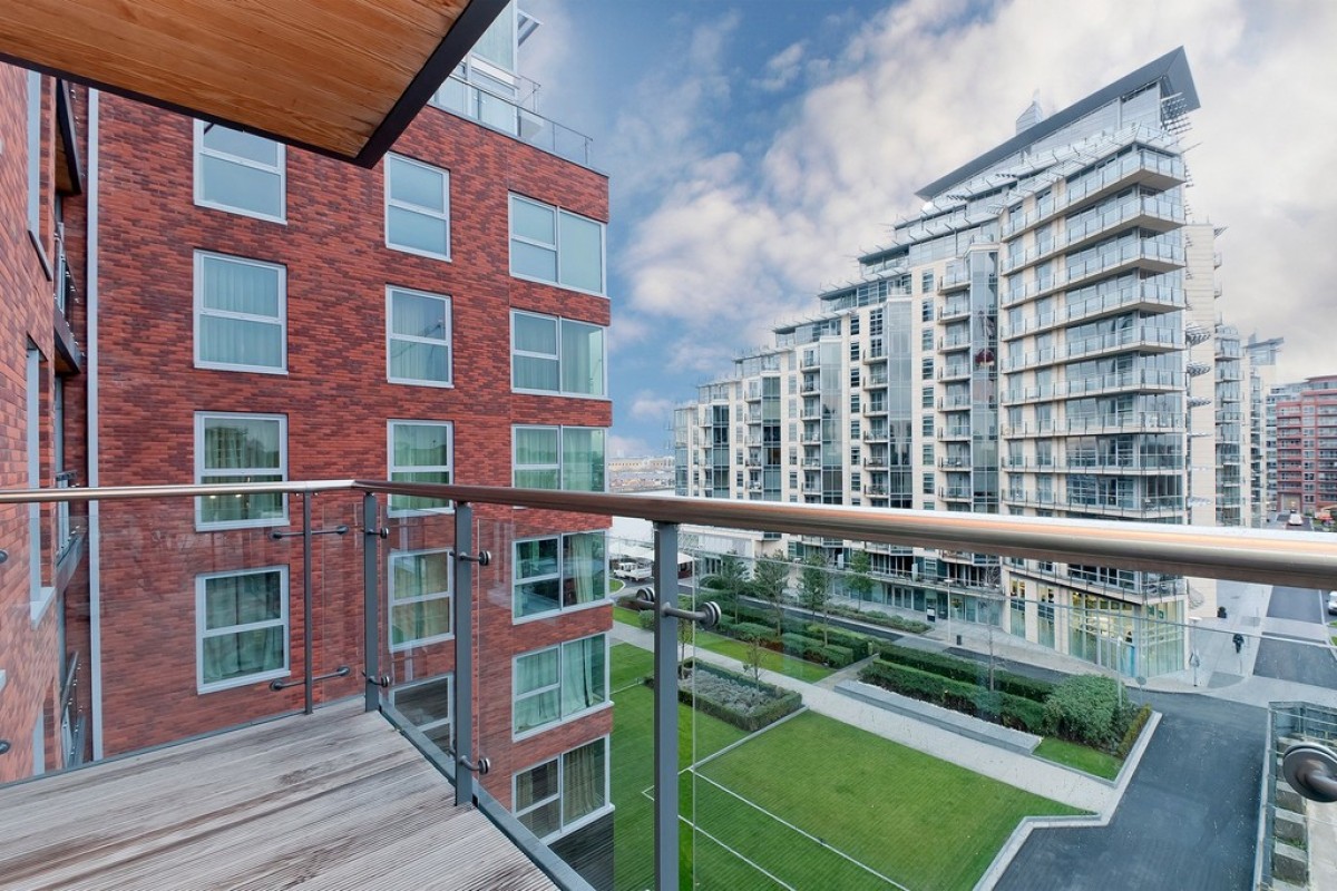 Spinnaker House, Battersea Reach