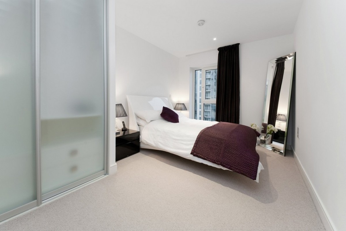 Spinnaker House, Battersea Reach