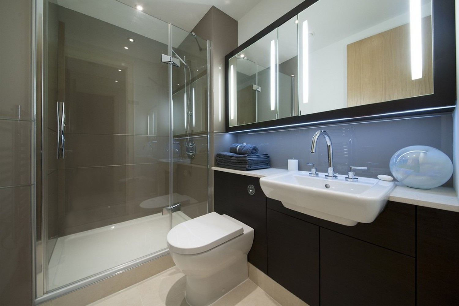 2 bedroom Flat for Letting Spinnaker House, Battersea Reach