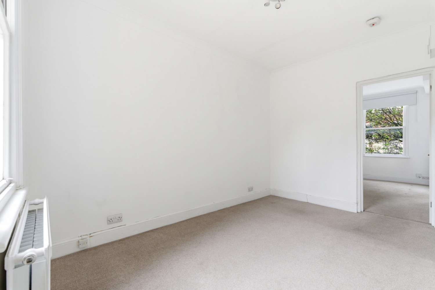 1 bedroom Flat for Letting Stadium Street, Chelsea