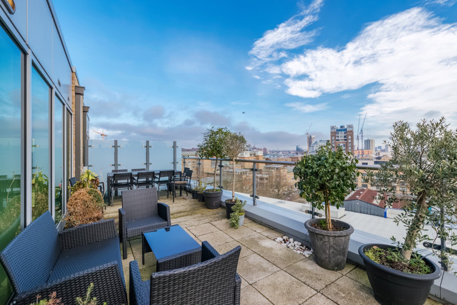 3 bedroom Flat for Letting Flotilla House, Battersea Reach