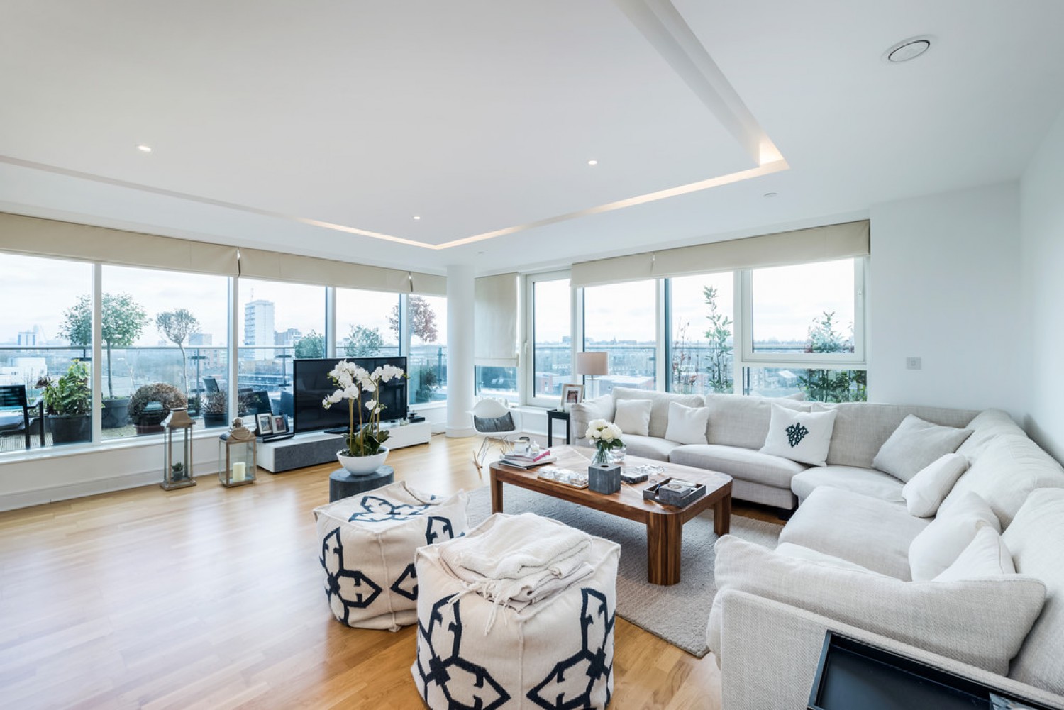 3 bedroom Flat for Letting Flotilla House, Battersea Reach