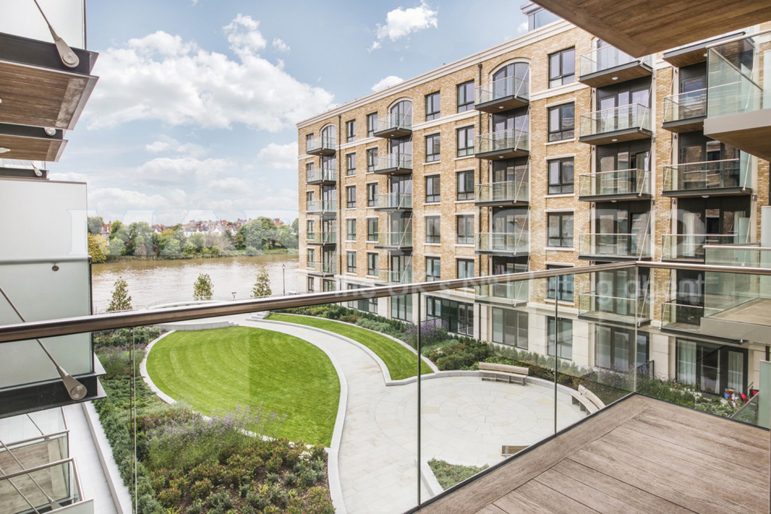 Distillery Wharf, Fulham Reach