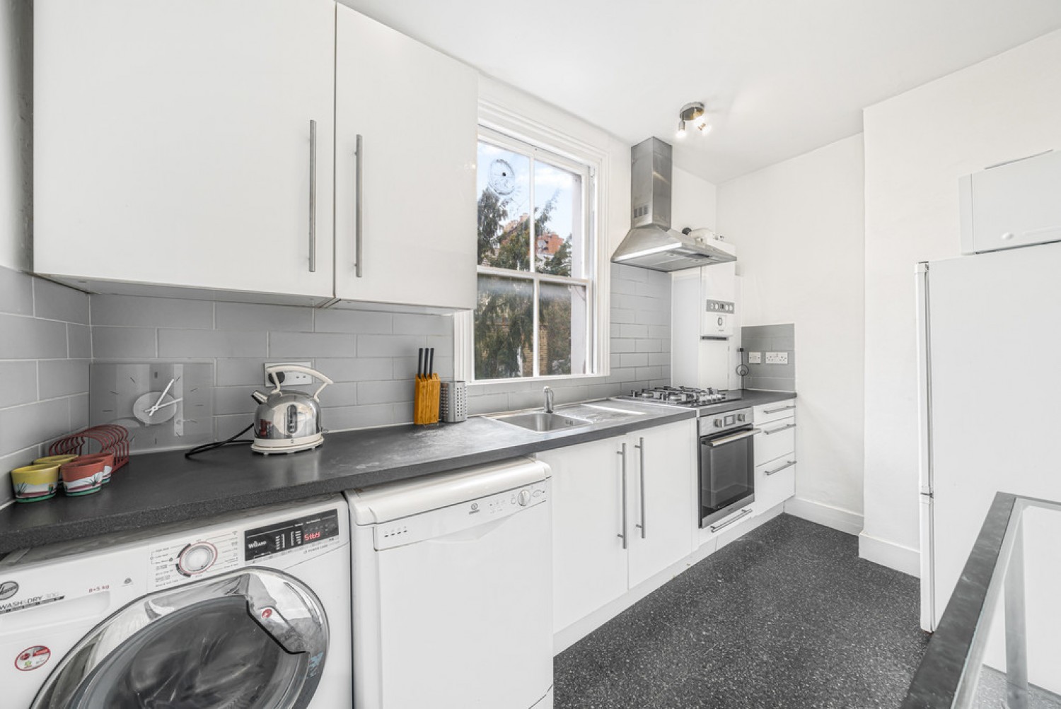 2 bedroom Flat for Letting Stadium Street, Chelsea