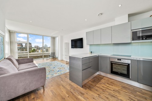 Quarter House, Battersea Reach