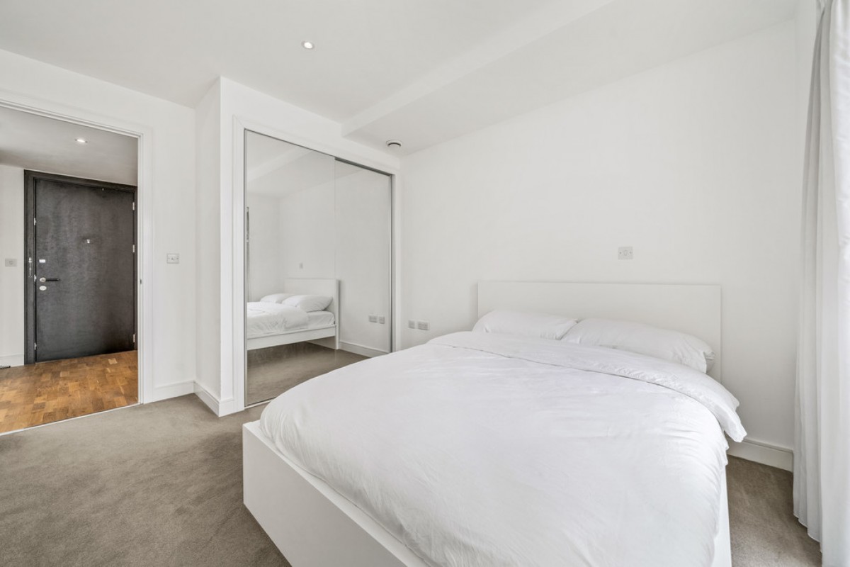 Quarter House, Battersea Reach