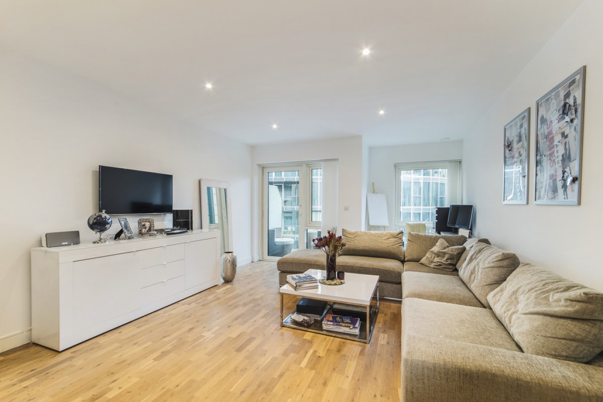 Quarter House, Battersea Reach