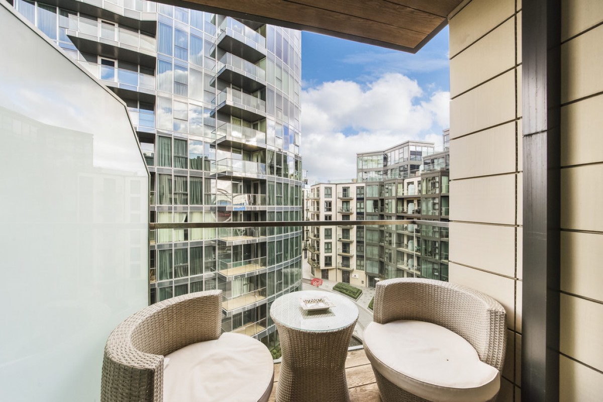 Quarter House, Battersea Reach